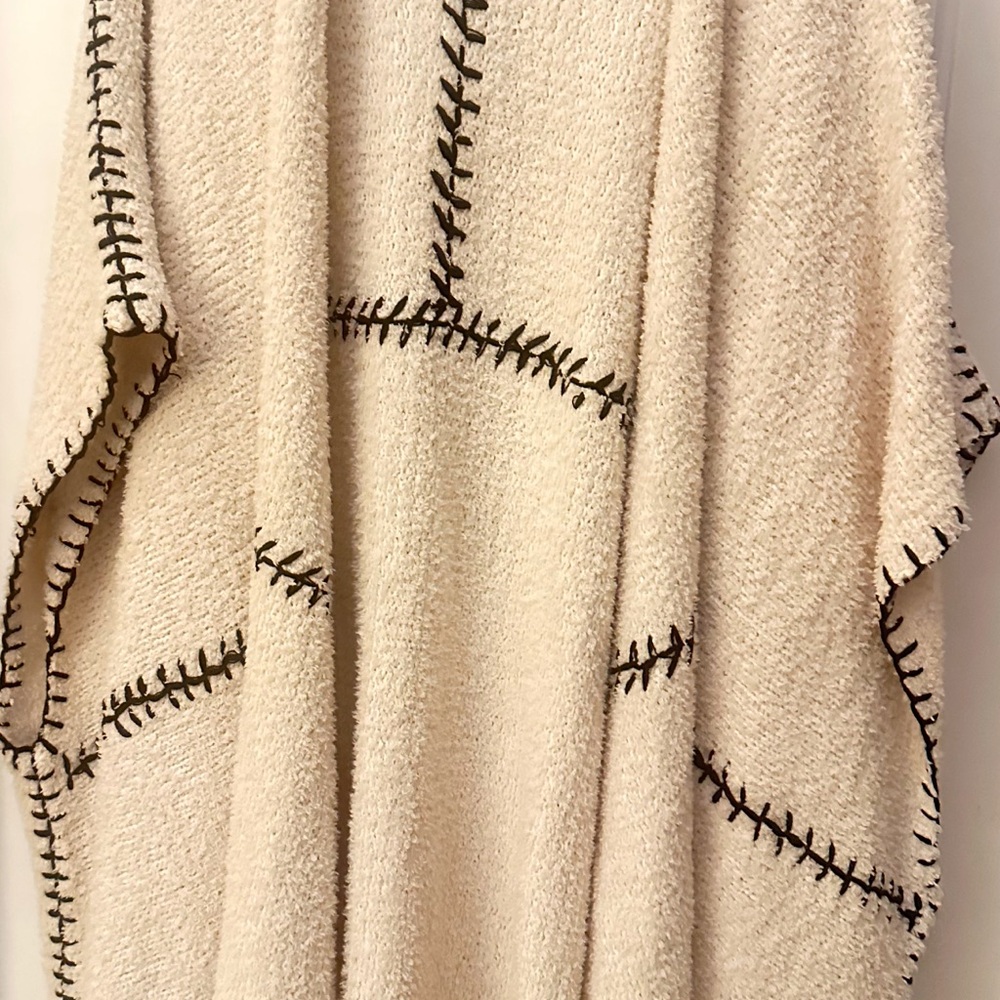 Cozy Beige Sweater with Black Stitching